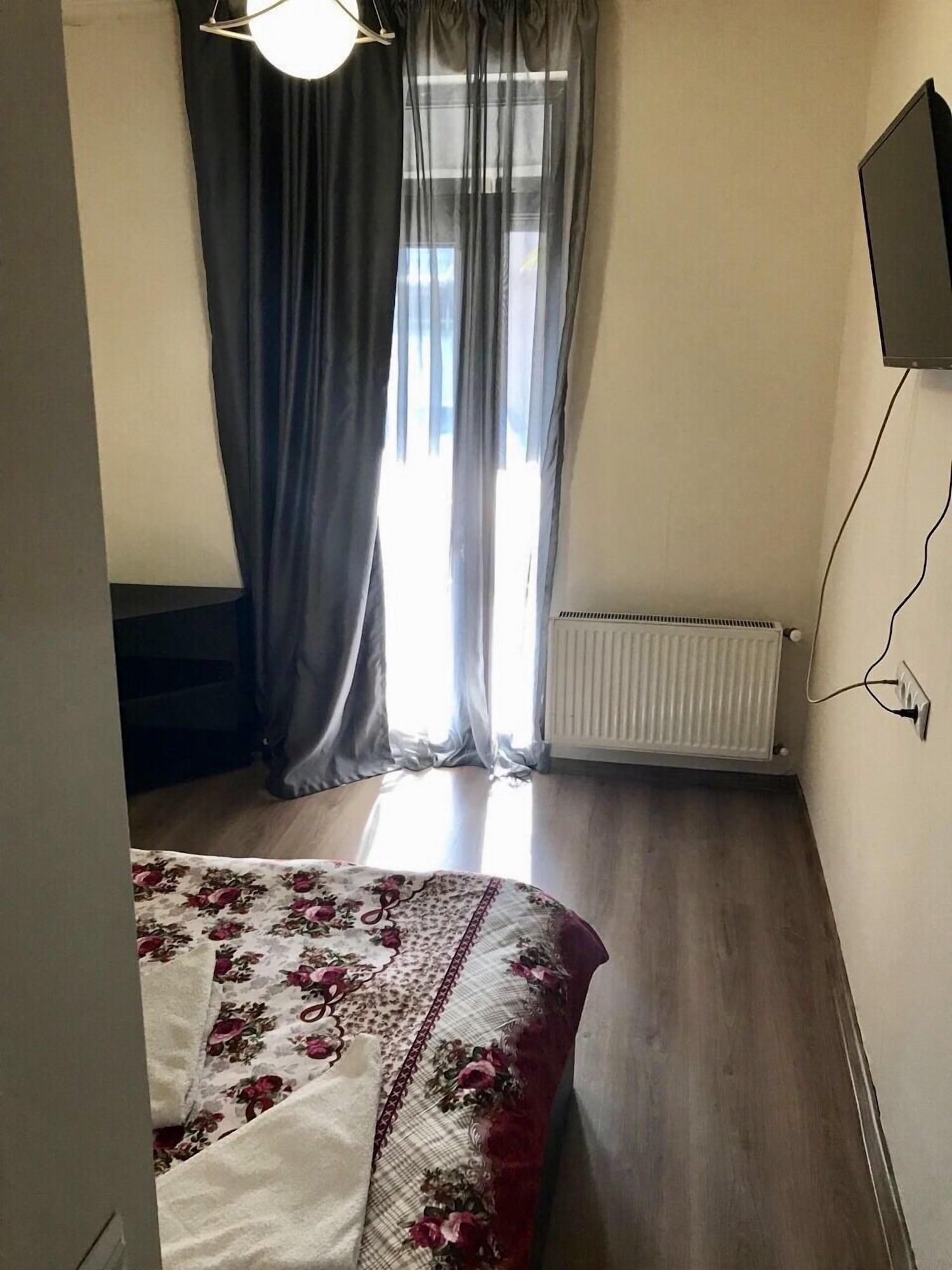 Hotel Cristal Palace Tbilisi Luaran gambar